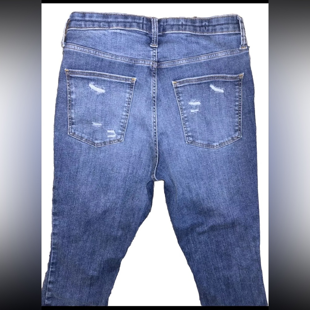 Universal Thread High- Rise Skinny Distressed Woman's Jeans 10 R - Picture 9 of 9